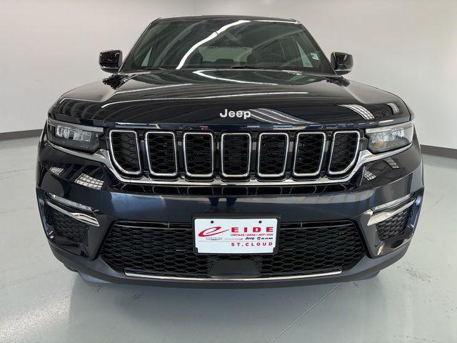 new 2025 Jeep Grand Cherokee car, priced at $40,928