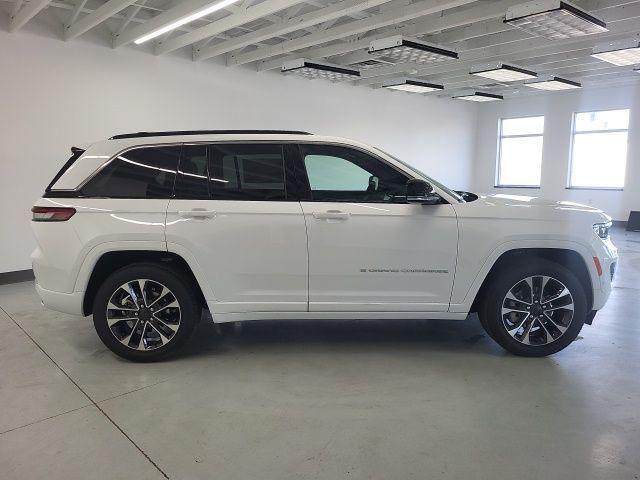 new 2025 Jeep Grand Cherokee car, priced at $54,260