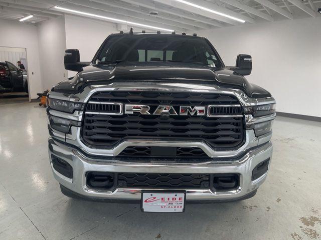 new 2025 Ram 3500 car, priced at $54,552