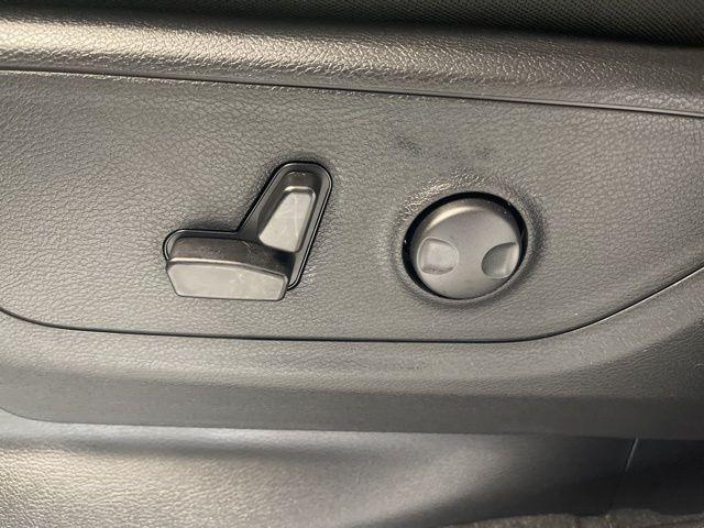 new 2025 Ram 1500 car, priced at $48,543