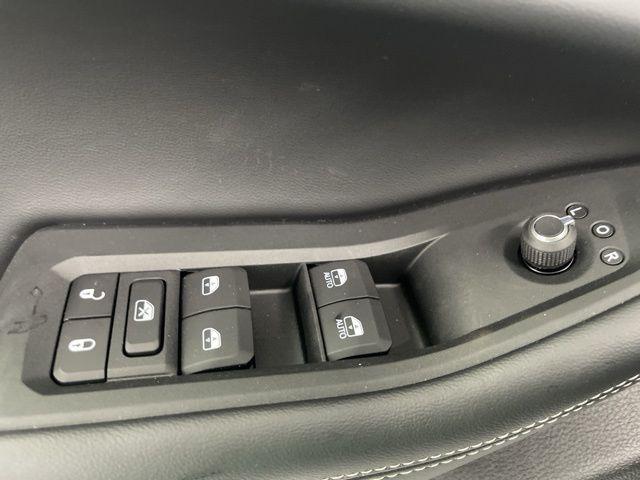 new 2025 Jeep Grand Cherokee car, priced at $38,732