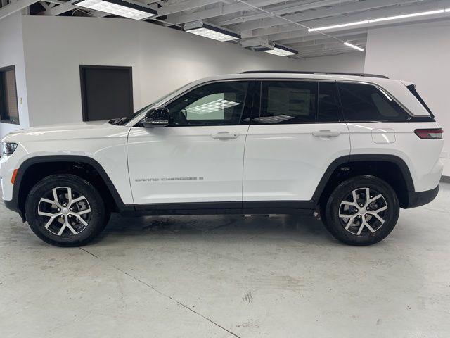 new 2025 Jeep Grand Cherokee car, priced at $38,732