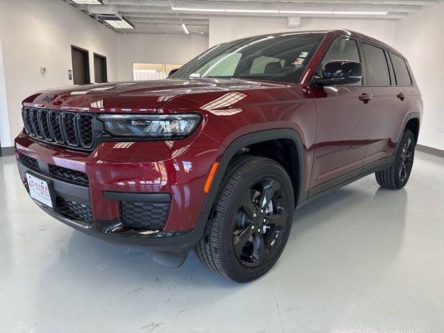 new 2024 Jeep Grand Cherokee L car, priced at $41,394