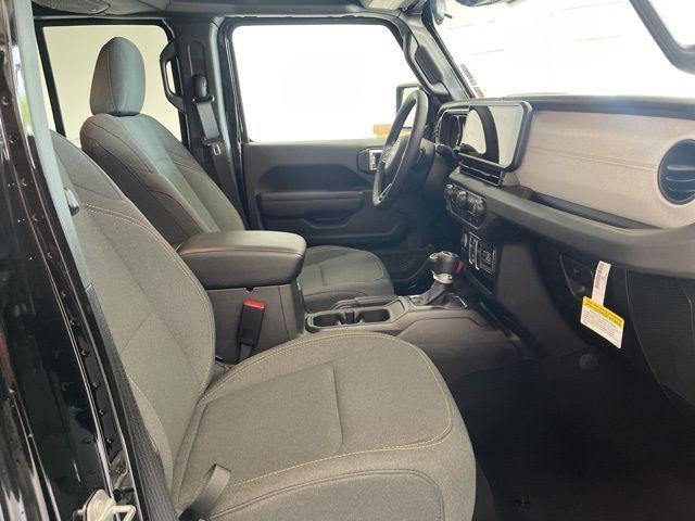 new 2025 Jeep Gladiator car, priced at $42,437