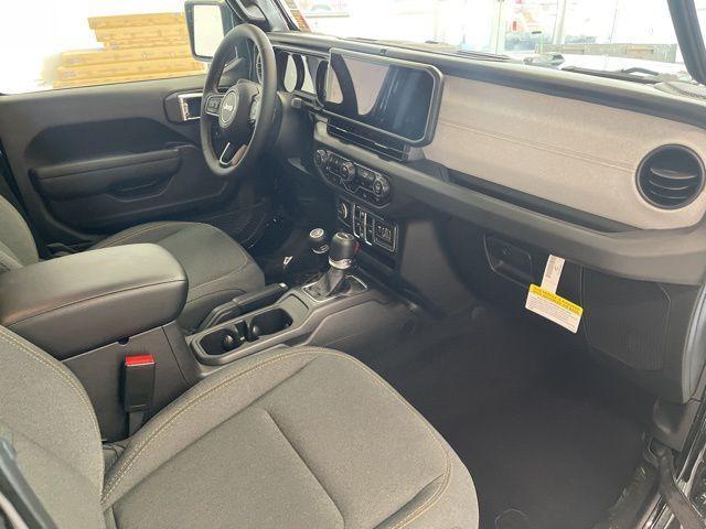 new 2025 Jeep Gladiator car, priced at $42,437