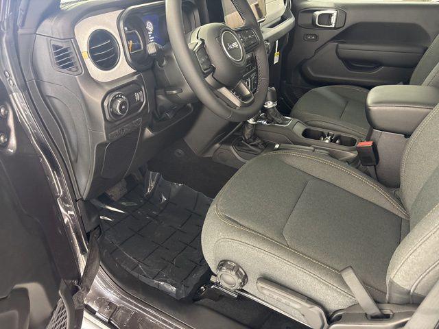 new 2025 Jeep Wrangler car, priced at $48,424