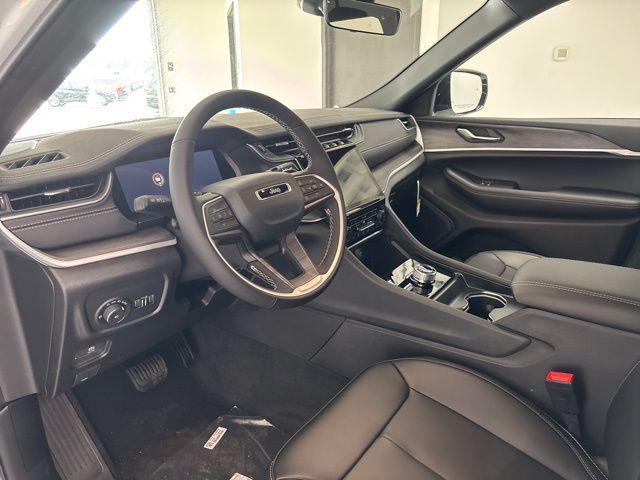 new 2025 Jeep Grand Cherokee L car, priced at $44,059
