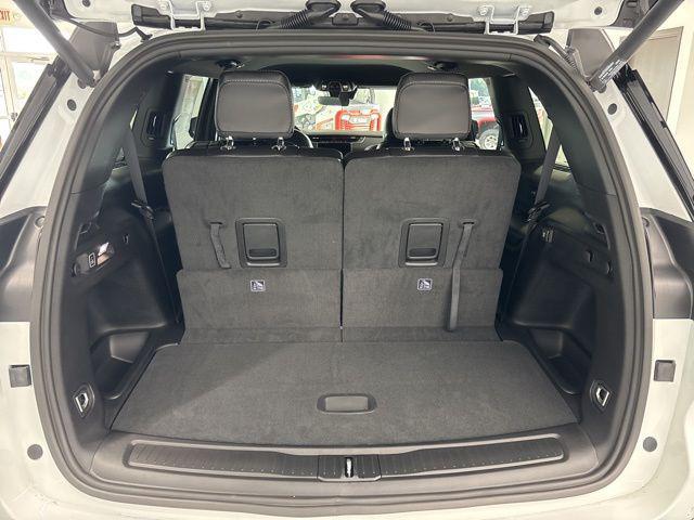 new 2025 Jeep Grand Cherokee L car, priced at $44,059