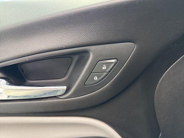 used 2019 Chevrolet Equinox car, priced at $17,000