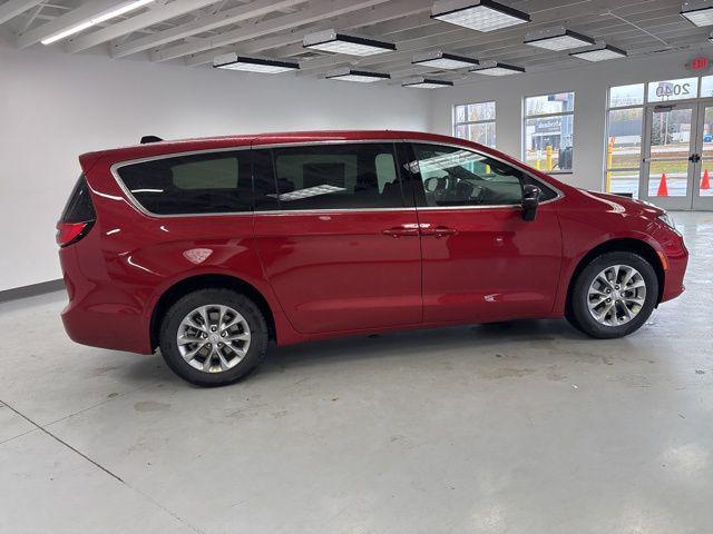 new 2026 Chrysler Pacifica car, priced at $46,126