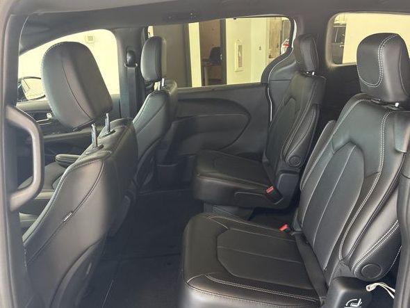 new 2026 Chrysler Pacifica car, priced at $44,376
