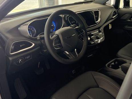 new 2026 Chrysler Pacifica car, priced at $44,376
