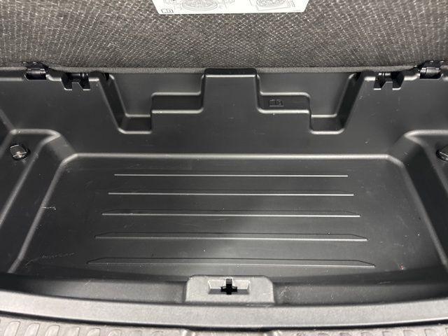 used 2024 Chevrolet Traverse car, priced at $39,000