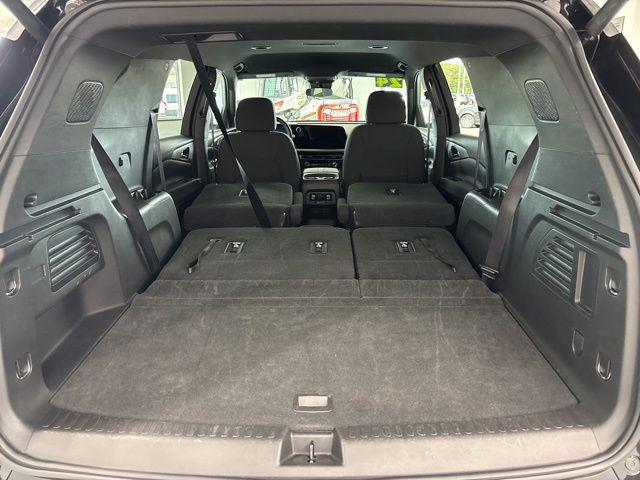 used 2024 Chevrolet Traverse car, priced at $39,000