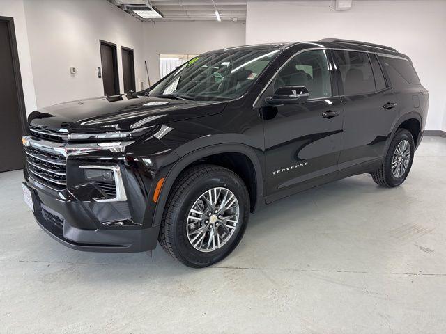 used 2024 Chevrolet Traverse car, priced at $39,000