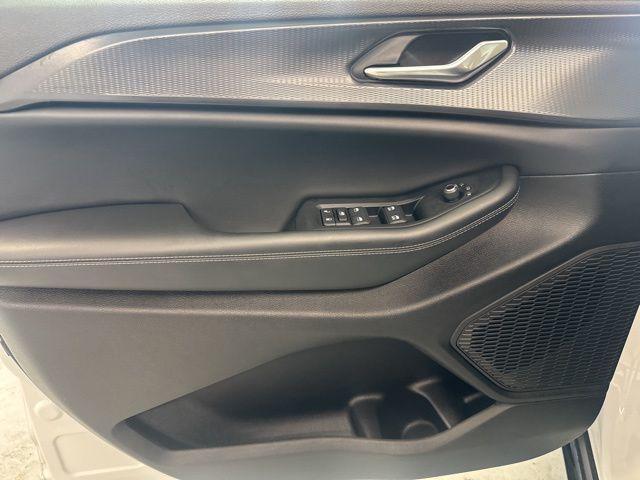 used 2023 Jeep Grand Cherokee L car, priced at $27,000