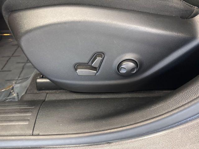 used 2022 Jeep Cherokee car, priced at $28,000