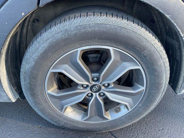 used 2015 Hyundai Santa Fe car, priced at $6,000