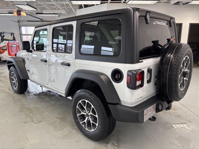 new 2025 Jeep Wrangler car, priced at $44,227