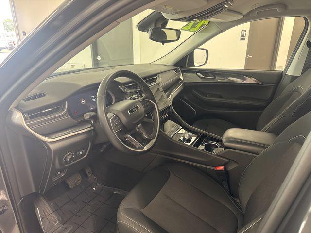 used 2022 Jeep Grand Cherokee car, priced at $27,000