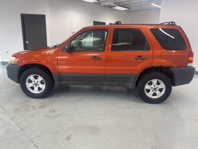 used 2006 Ford Escape car, priced at $4,000