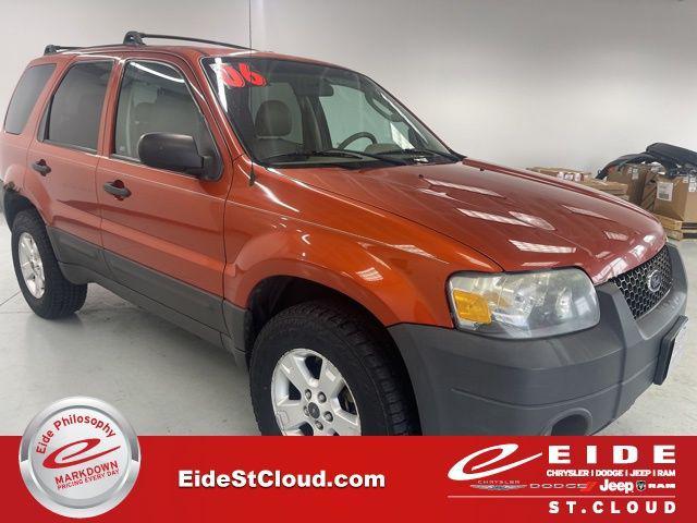 used 2006 Ford Escape car, priced at $4,000