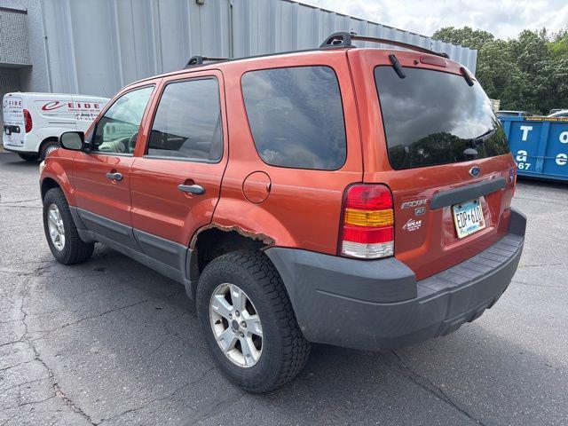 used 2006 Ford Escape car, priced at $4,000