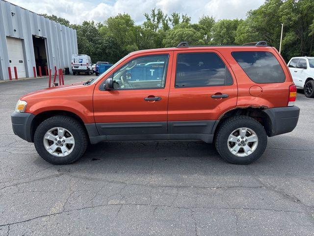 used 2006 Ford Escape car, priced at $4,000