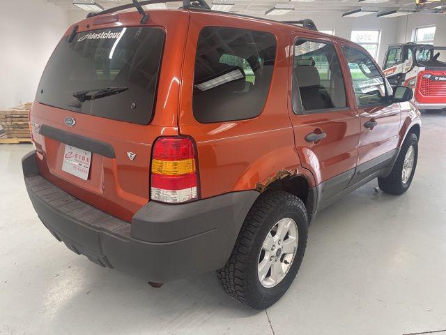 used 2006 Ford Escape car, priced at $4,000