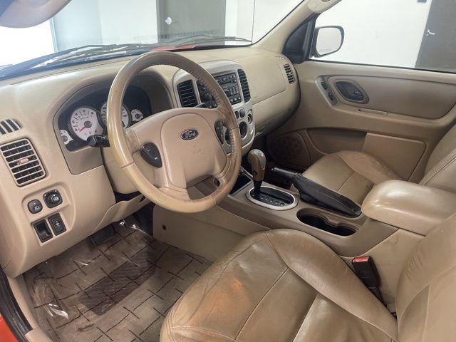 used 2006 Ford Escape car, priced at $4,000
