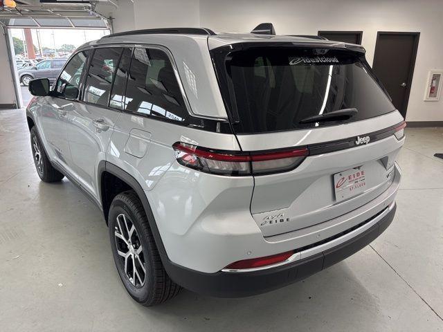 new 2025 Jeep Grand Cherokee car, priced at $47,726