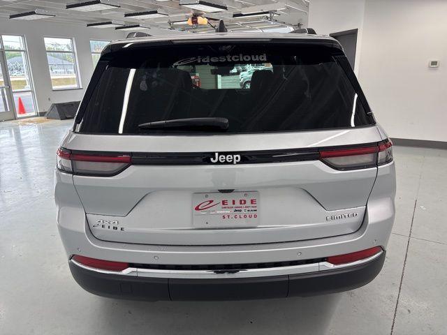 new 2025 Jeep Grand Cherokee car, priced at $47,726