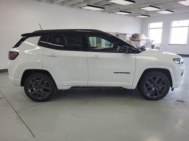 new 2025 Jeep Compass car, priced at $33,412