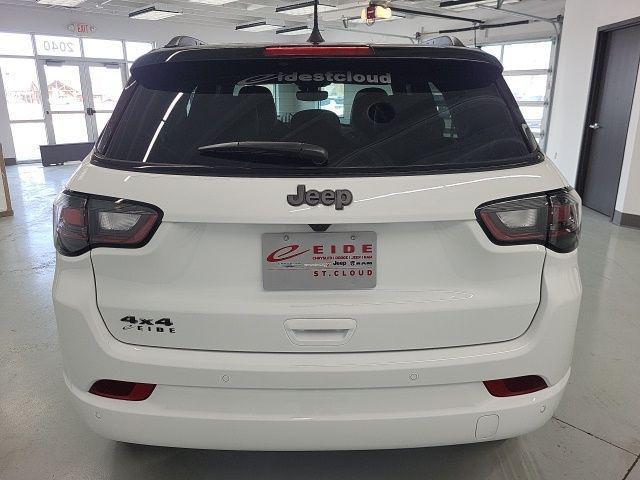 new 2025 Jeep Compass car, priced at $33,412
