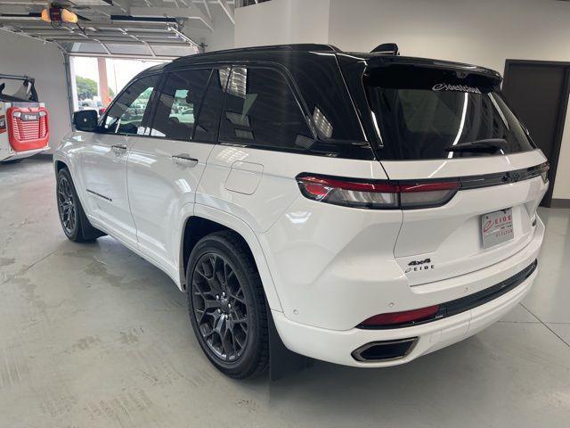 used 2025 Jeep Grand Cherokee car, priced at $54,000