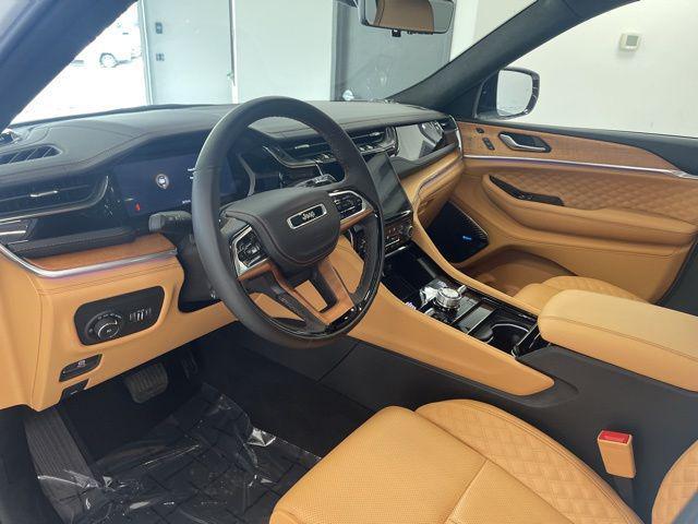 used 2025 Jeep Grand Cherokee car, priced at $54,000