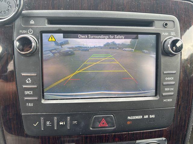 used 2015 Chevrolet Traverse car, priced at $6,000