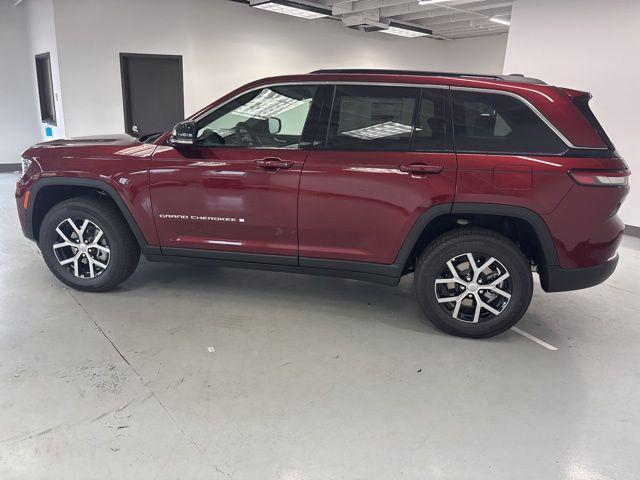 new 2025 Jeep Grand Cherokee car, priced at $44,881