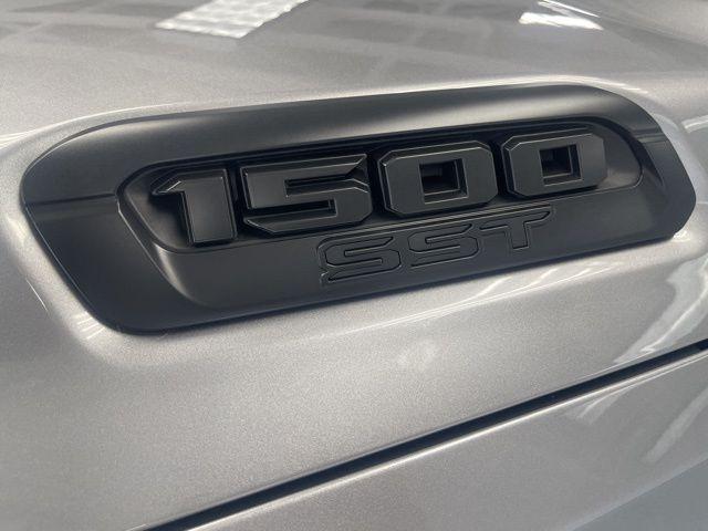 new 2025 Ram 1500 car, priced at $60,317