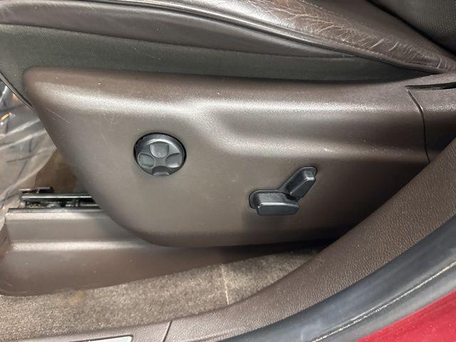 used 2014 Jeep Grand Cherokee car, priced at $17,500
