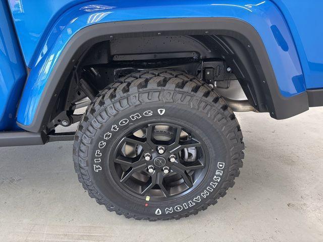 new 2025 Jeep Gladiator car, priced at $46,234