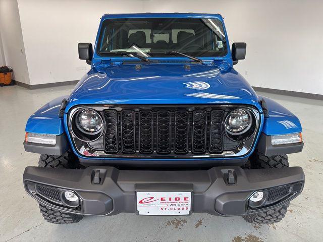 new 2025 Jeep Gladiator car, priced at $46,234