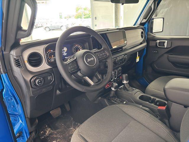 new 2025 Jeep Gladiator car, priced at $46,234