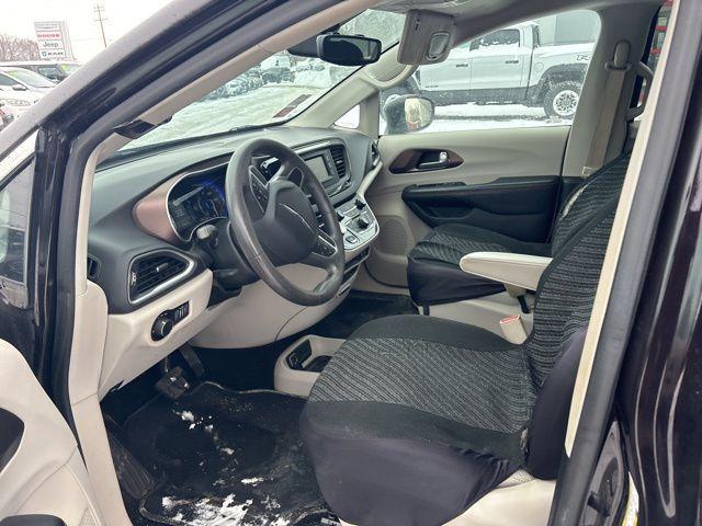 used 2017 Chrysler Pacifica car, priced at $9,000