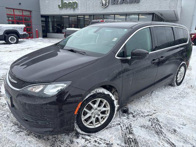 used 2017 Chrysler Pacifica car, priced at $9,000