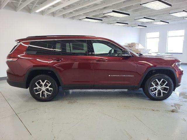 new 2025 Jeep Grand Cherokee L car, priced at $44,568
