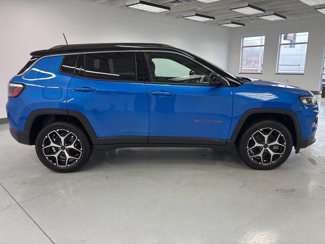 new 2025 Jeep Compass car, priced at $29,375