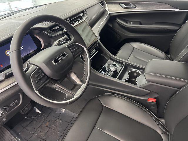 new 2025 Jeep Grand Cherokee L car, priced at $44,559