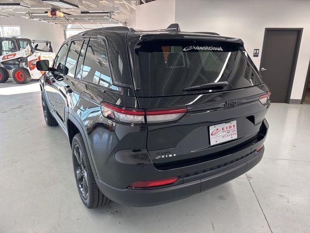 new 2025 Jeep Grand Cherokee car, priced at $43,413