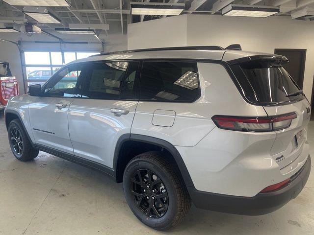 new 2025 Jeep Grand Cherokee L car, priced at $43,233